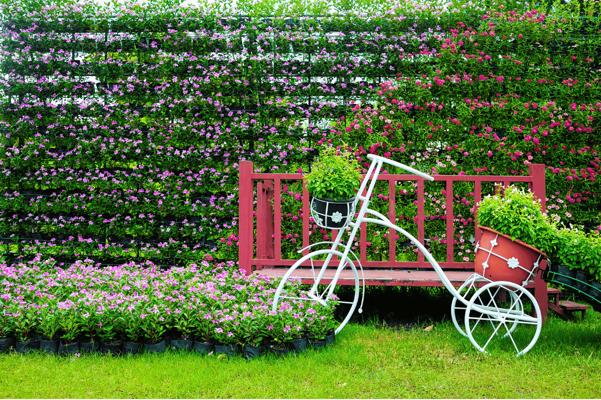 Do It Yourself Low-Budget Garden Décor Projects Anyone Can Try – Hi ... - Diy Garden Decor On A Budget