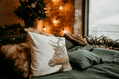 Festive Inspiration: Decorating an Outside Bench for Christmas