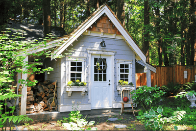 How to Decorate a Garden Shed with Style and Personality