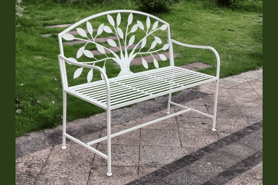 Tree Benches as Garden Sculptures: How to Blend Seating with Natural Beauty