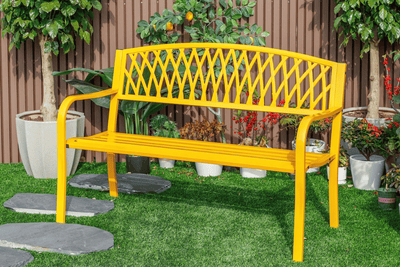 Reflective Moments: Benches and Fountains for Mindful New Year Spaces