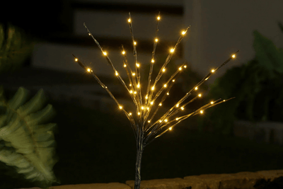 Illuminated Gardens: Turning Cold Nights into Glowing Gatherings
