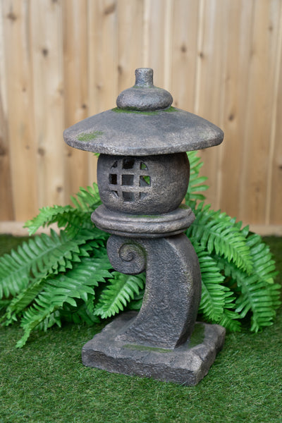 Pagoda, Stone & Metal Lanterns For Sale