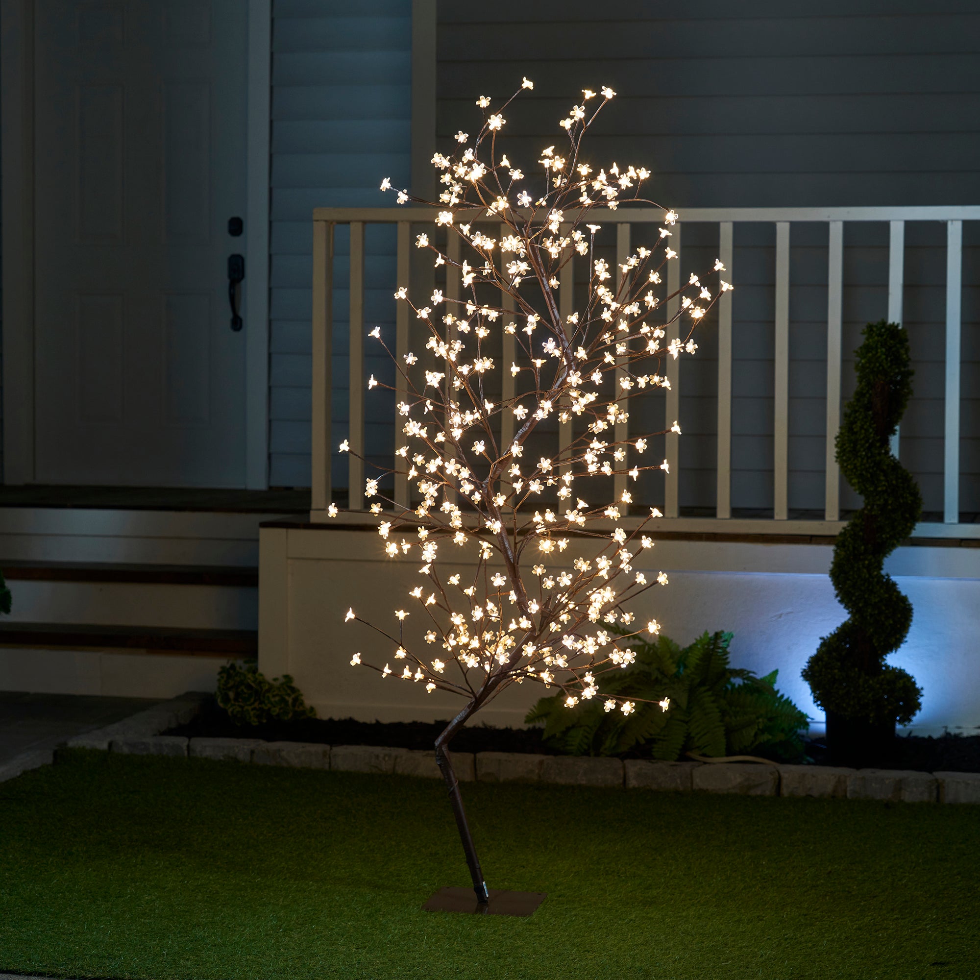 Indoor and Outdoor LED Tree Dual Color With 336 LEDs - Home Decor - Hi ...