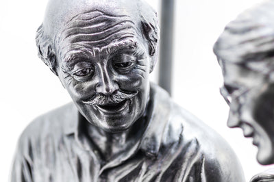 Hi-Line Exclusive - Old Couple Street Lamp Polyresin Statue HI-LINE GIFT LTD.