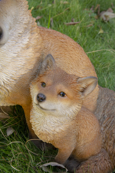 Fox Mother & Baby Fox Sitting Statue HI-LINE GIFT LTD.