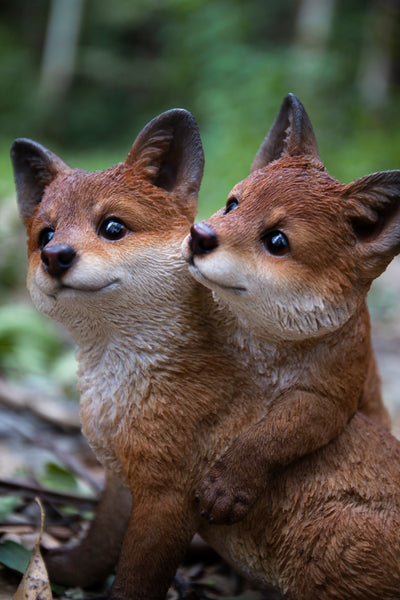 Fox Pups Hugging HI-LINE GIFT LTD.