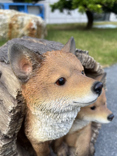 87719-J - Couple Foxes in Stump (Hi-Line Exclusive) Hi-Line Gift Ltd.