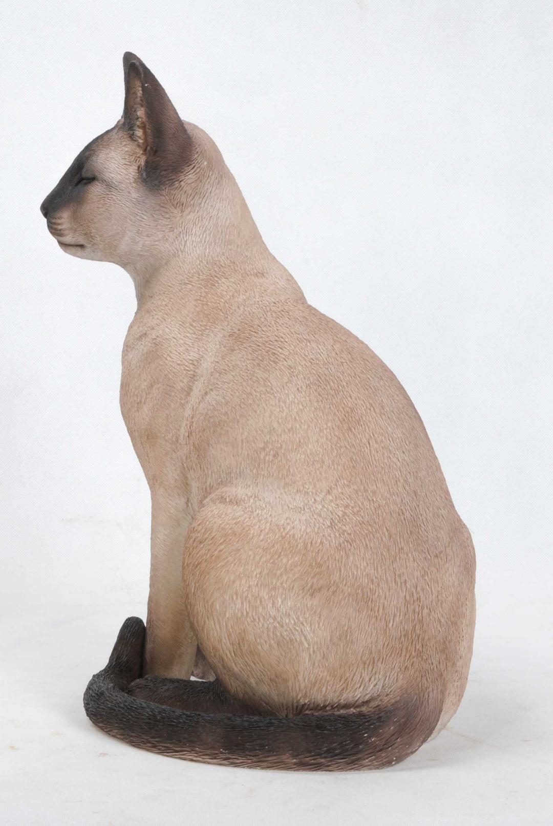 Sitting Siamese Cat Statue Hi-Line Gift Ltd.