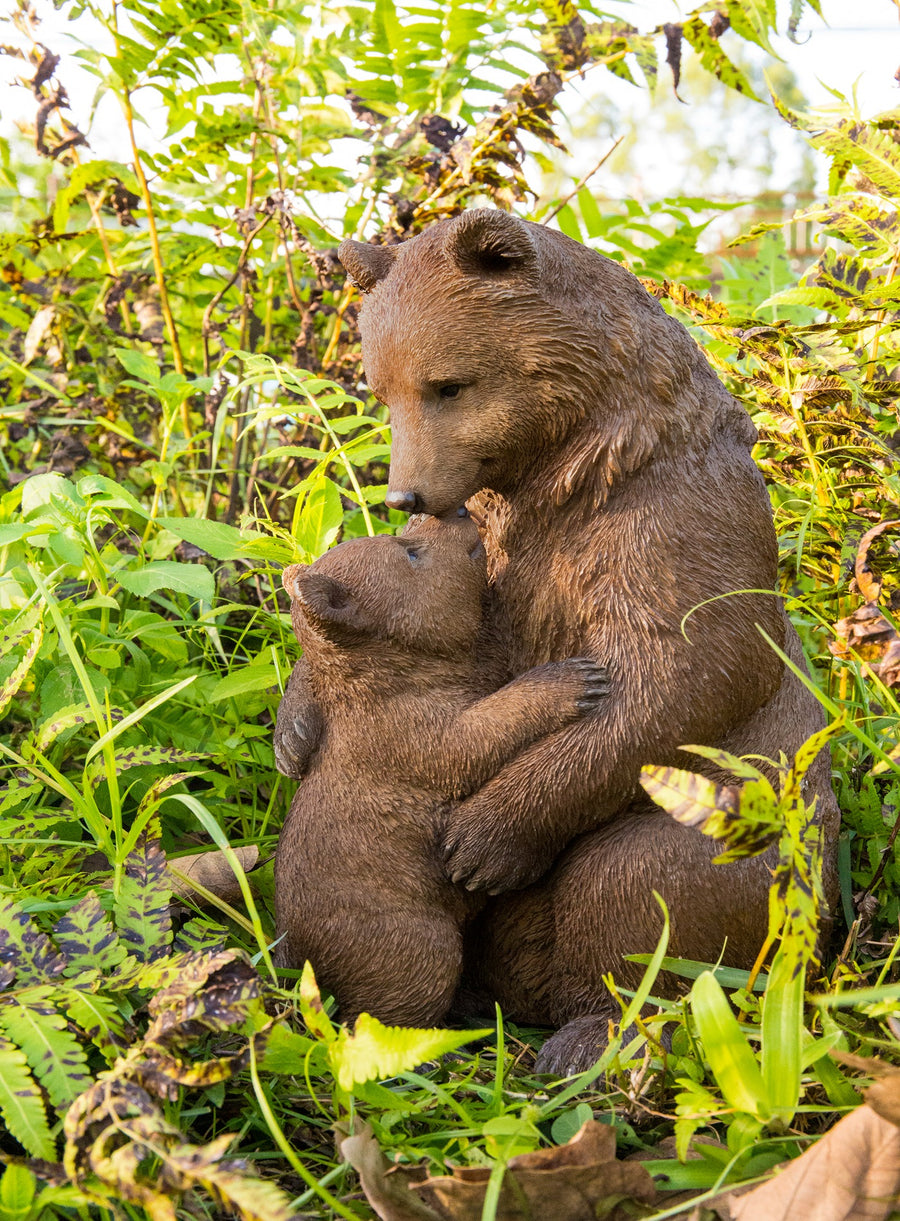 Cuddling Mother and Baby Bear Garden Statue - Brown HI-LINE GIFT LTD.