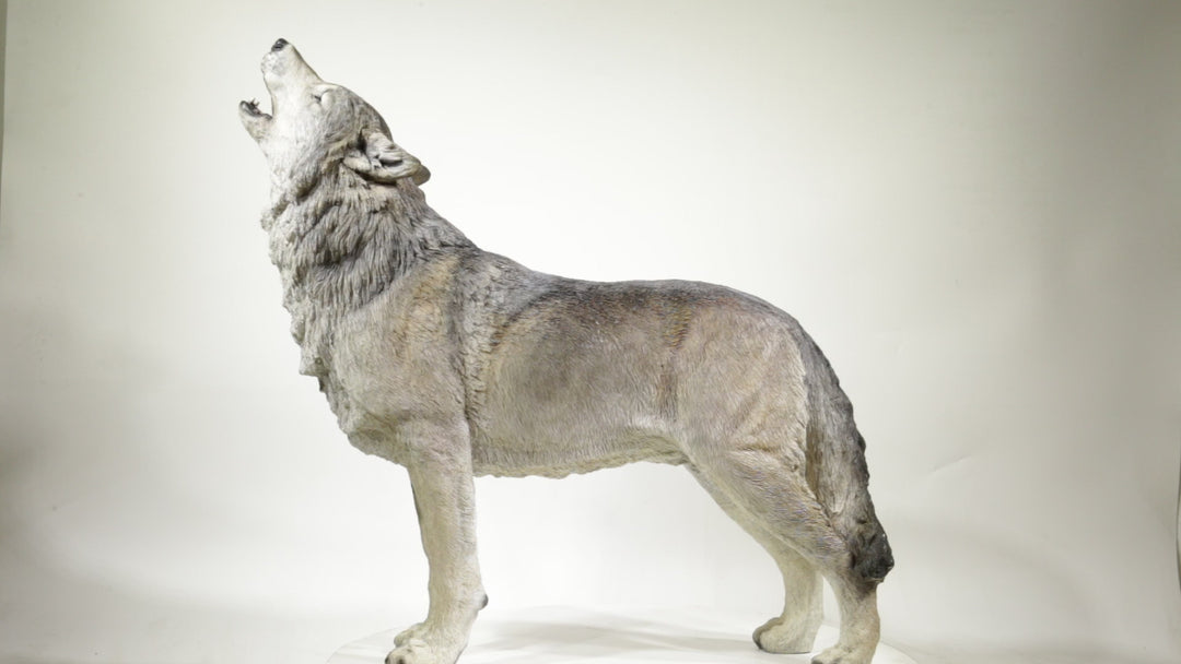 Hi-Line Exclusive - Standing Howling Gray Wolf Statue